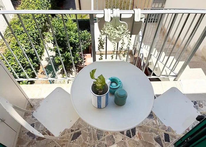 Holihome Tide Living * トルトレート